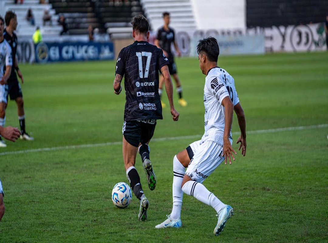 Team Dynamics and Strategies: Building a Winning Team